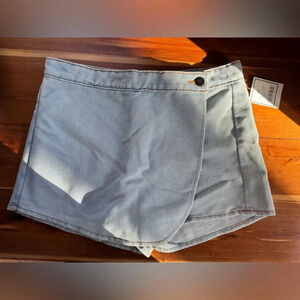 5B Style Light Wash Denim Skort size medium